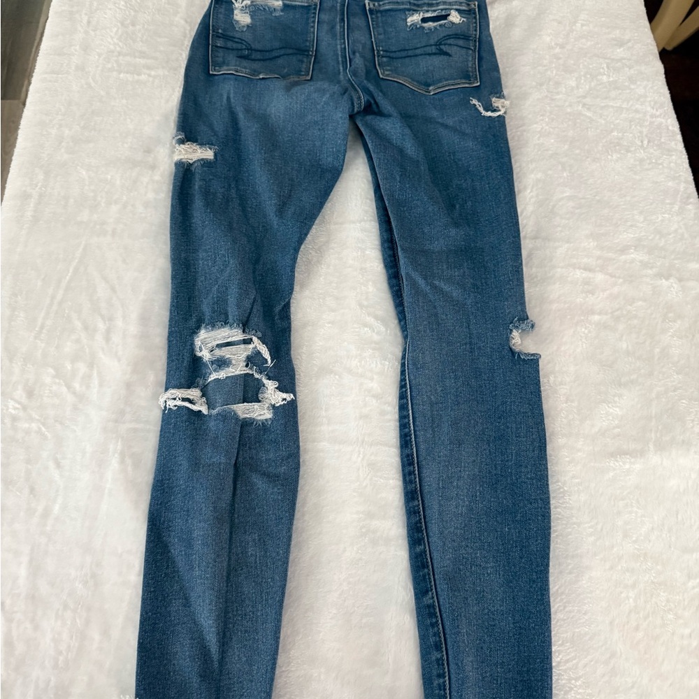 American Eagle Distressed Stretch Skinny Jeans 2 2R women’s - Picture 6 of 8